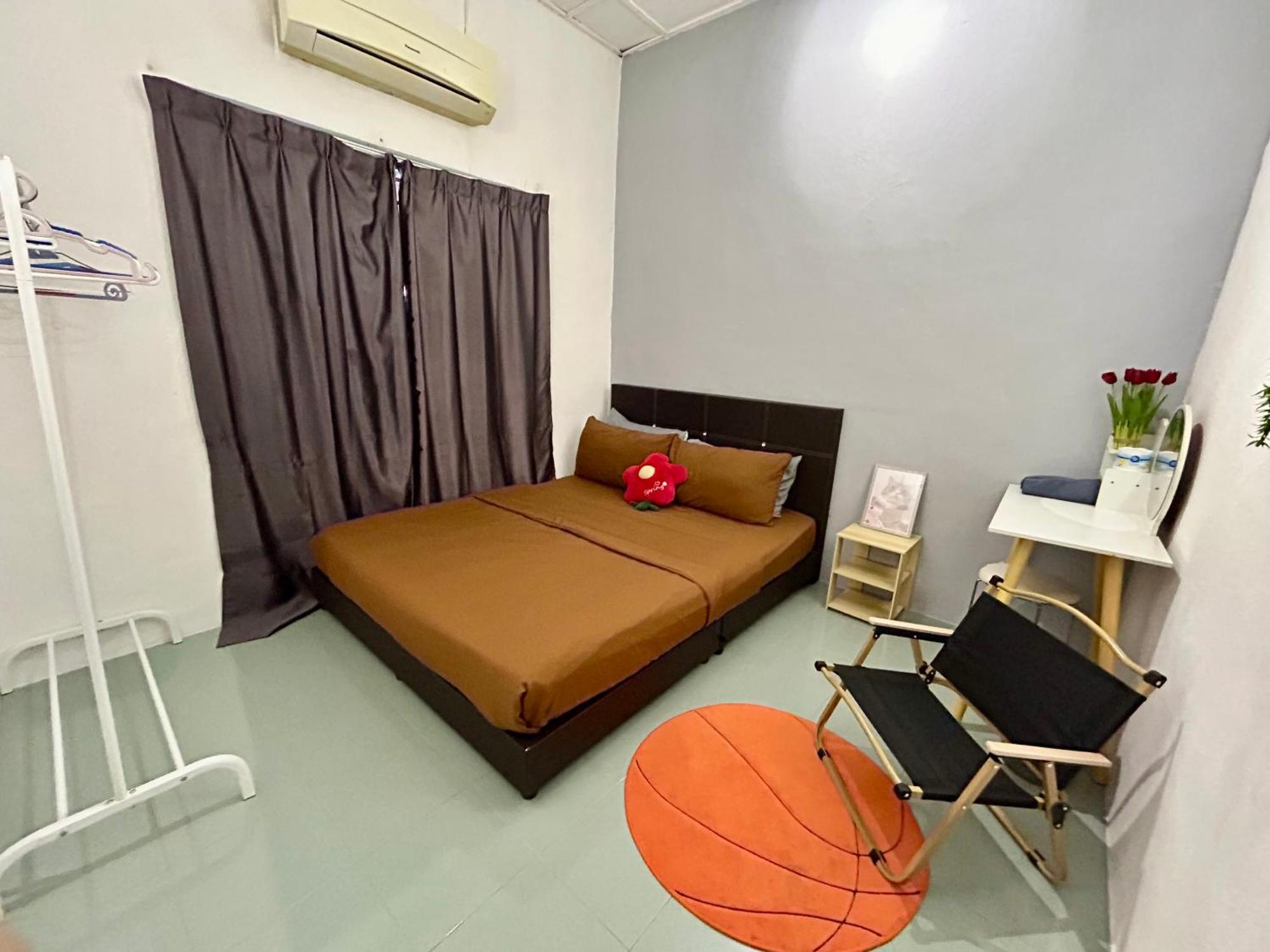 Heritage Cozy Entire 3 Bedroom House At Kijang Alma Bukit Mertajam Exterior photo